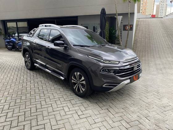 FIAT TORO 2.0 16V TURBO DIESEL VOLCANO 4WD AT9